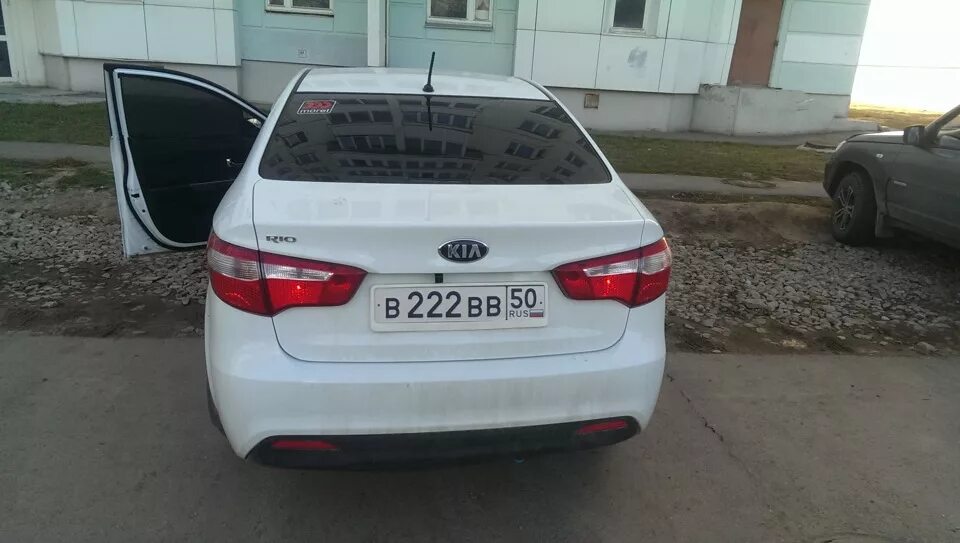 Киа рио 3 фото сзади Подключение камеры заднего вида к Pioneer AVH-X4500DVD - KIA Rio (3G), 1,6 л, 20
