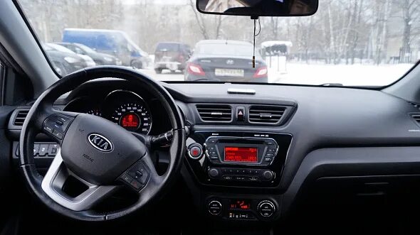 Киа рио 3 фото внутри Купить Kia Rio 1,6 автомат, 2012 г., пробег 55200 км, цена 415000 руб - продажа