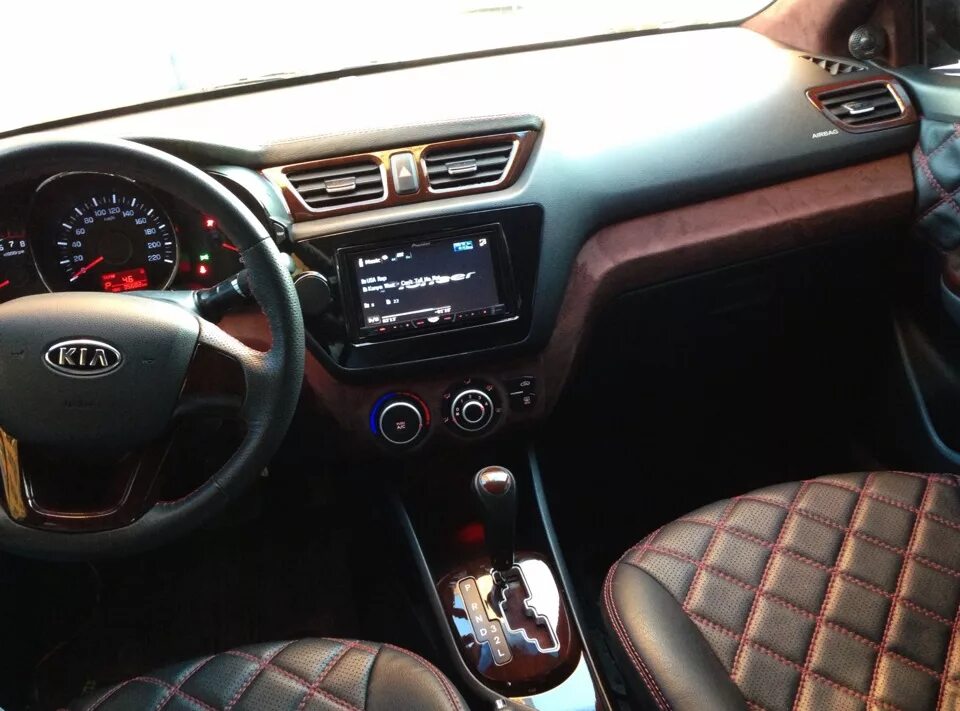 Киа рио 3 рестайлинг тюнинг салона Аква-принт пластика в салоне - KIA Rio (3G), 1,4 л, 2012 года стайлинг DRIVE2