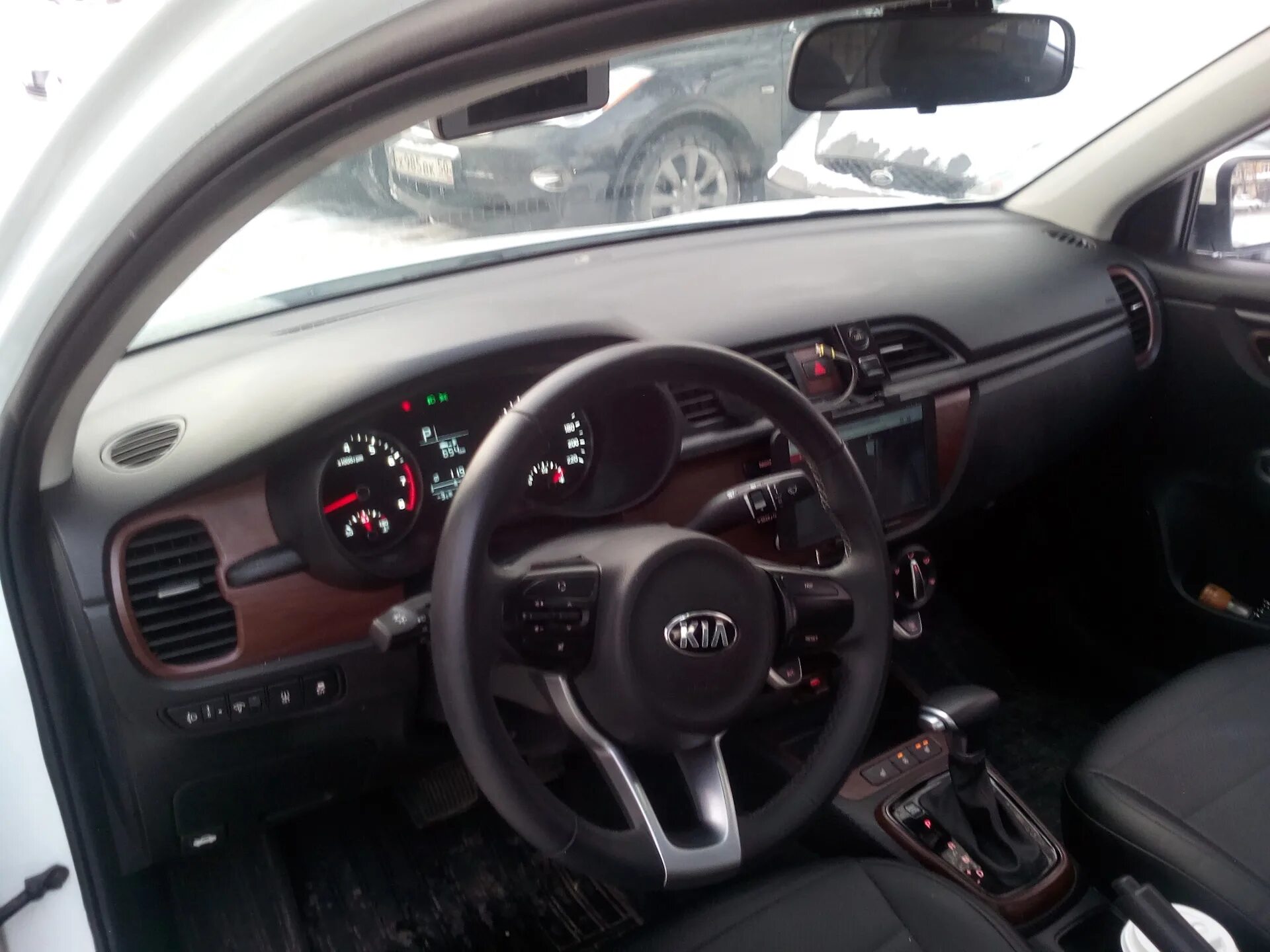 Киа рио 3 рестайлинг тюнинг салона Попробовал оживить салон - KIA Rio (4G), 1,6 л, 2017 года стайлинг DRIVE2