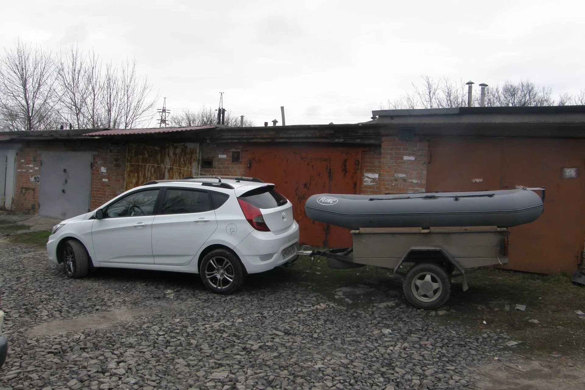 Киа рио 3 с прицепом фото фаркоп на солярис - Hyundai Solaris Hatchback, 1,6 л, 2011 года аксессуары DRIVE