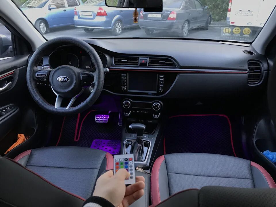 Киа рио 4 тюнинг салона УСТАНОВКА ПОДСВЕТКИ НОГ - KIA Rio (4G), 1,6 л, 2019 года электроника DRIVE2