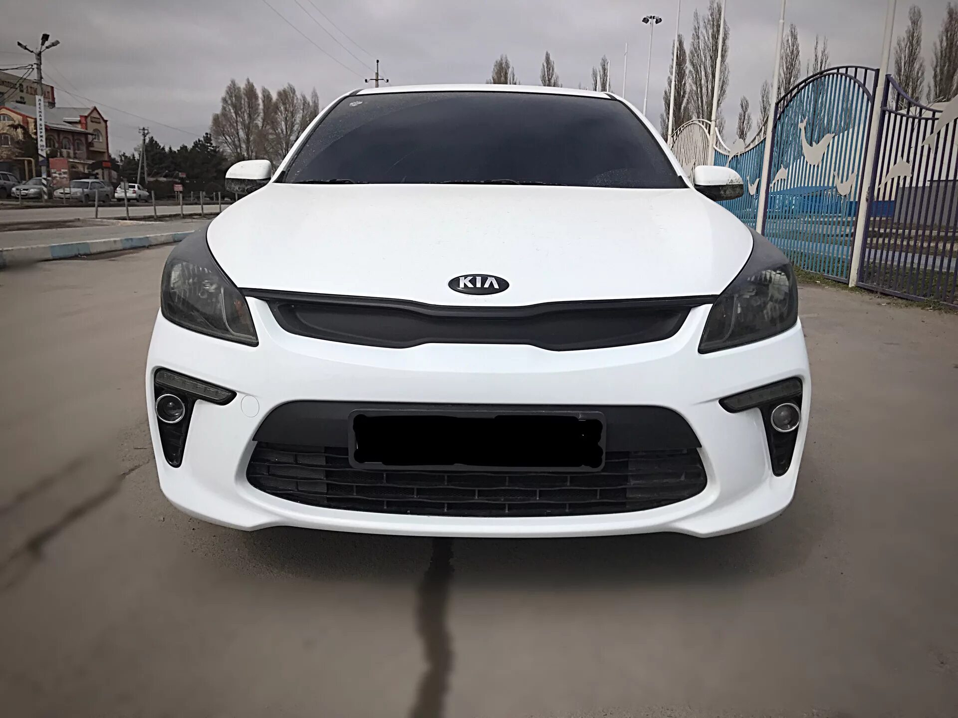 Киа рио два тюнинг Решётка - KIA Rio (4G), 1,6 л, 2017 года тюнинг DRIVE2