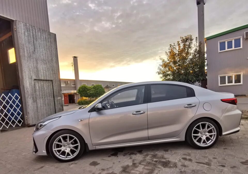 Киа рио фото дисков Диски HRE P101 SILVER - KIA Rio (4G), 1,6 л, 2020 года колёсные диски DRIVE2