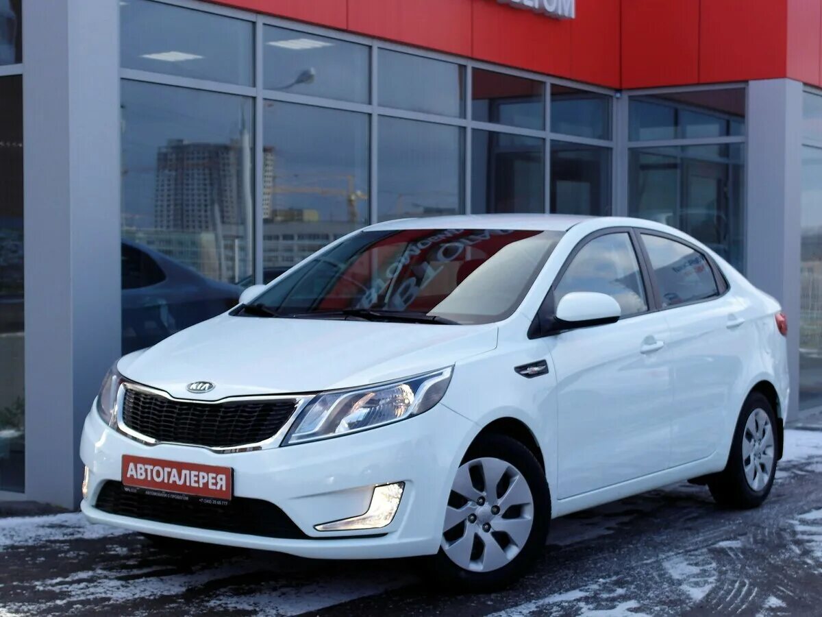 Киа рио фото цена Купить б/у Kia Rio III 4-speed 1.6 AT (123 л.с.) бензин автомат в Перми: белый К