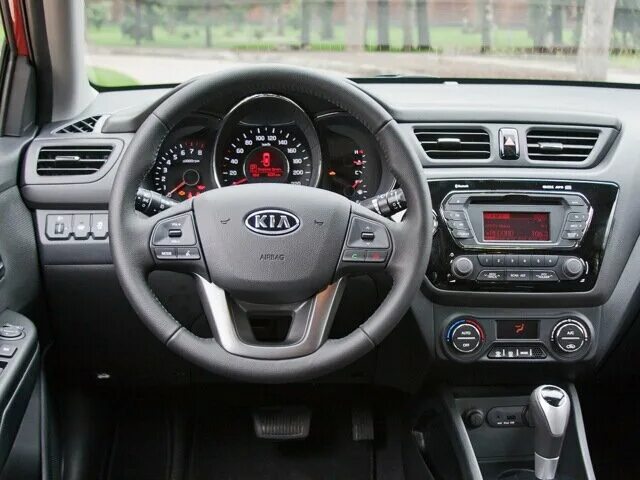 Киа рио фото цены комплектации Купить б/у Kia Rio III 5-speed 1.6 MT (123 л.с.) бензин механика в Краснодаре: ч