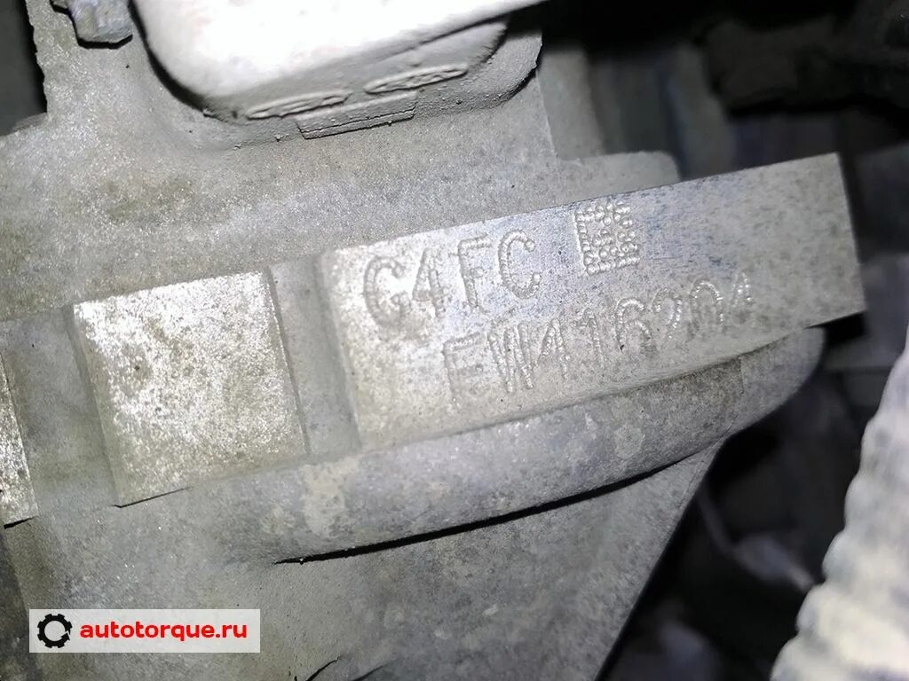 Киа рио где номер двигателя фото Kia Rio и Hyundai Solaris - Расположение VIN и номера двигателя