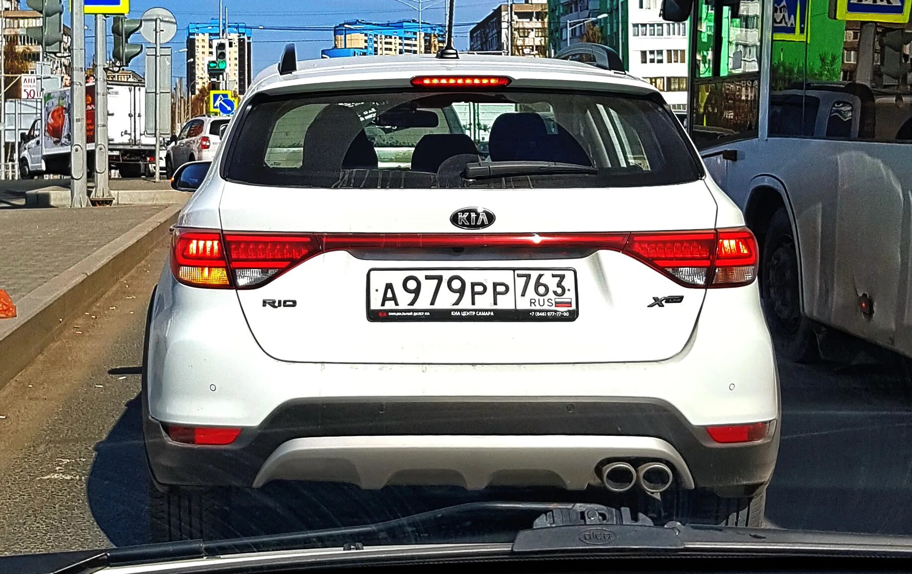 Киа рио х лайн фото сзади "а 979 рр 763" фото Kia Rio. Россия