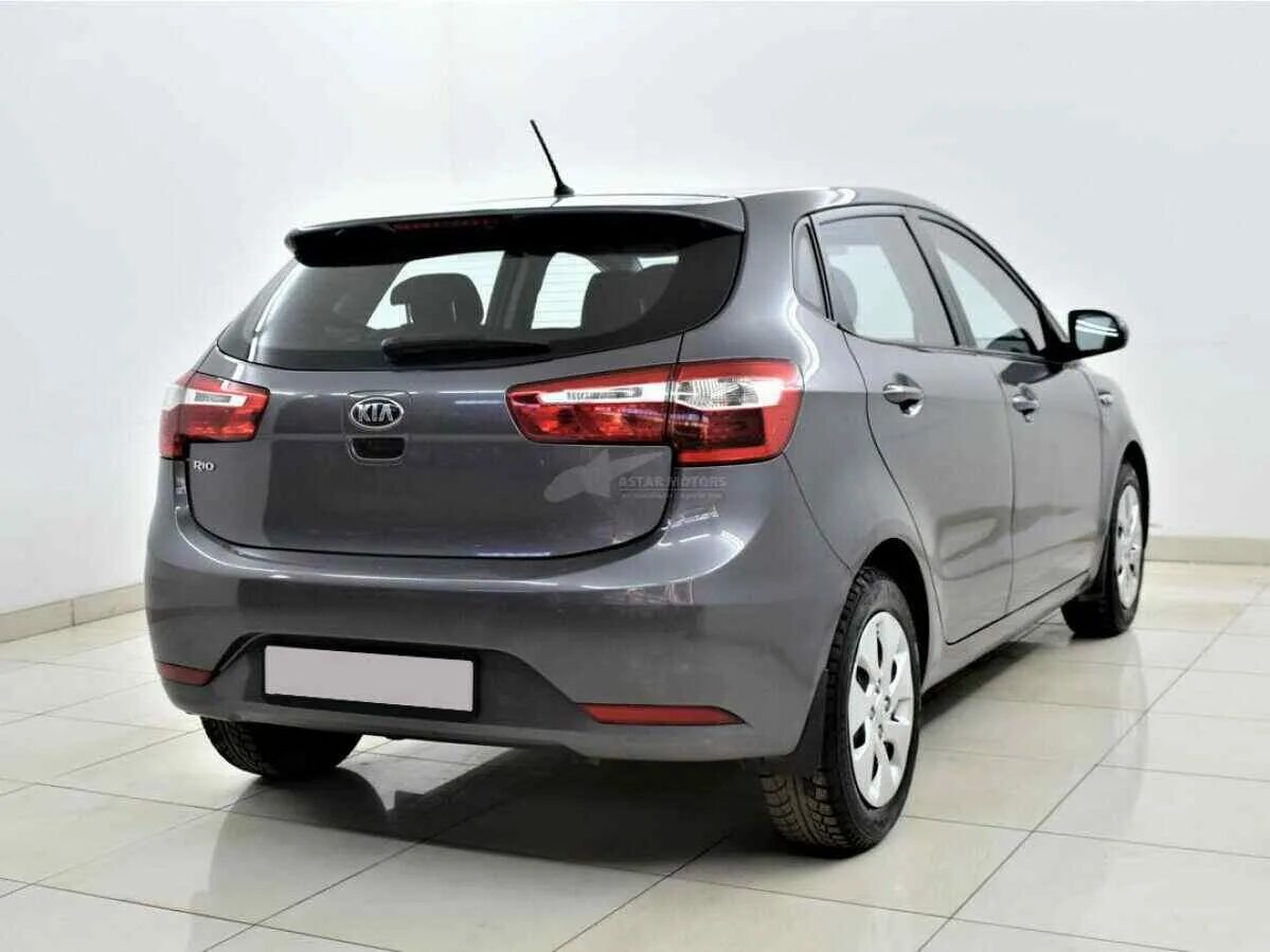 Киа рио хэтчбек фото сзади Kia Rio III Хэтчбек 2013 года, 94220 км, по цене 499 900 рублей. Продажа, обмен,