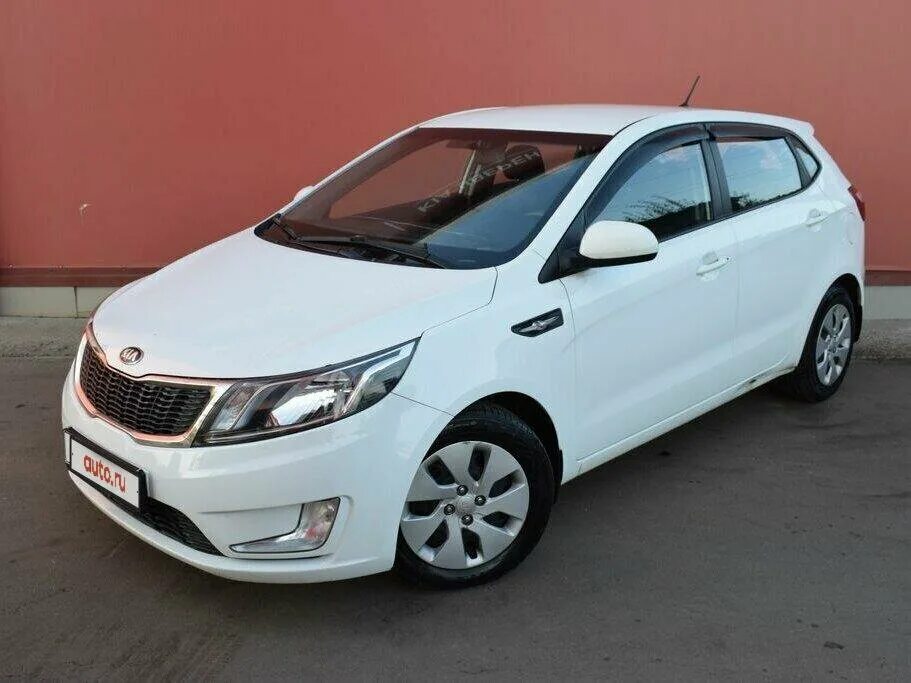 Киа рио москва цена фото Купить б/у Kia Rio III 1.4 AT (107 л.с.) бензин автомат в Твери: белый Киа Рио I