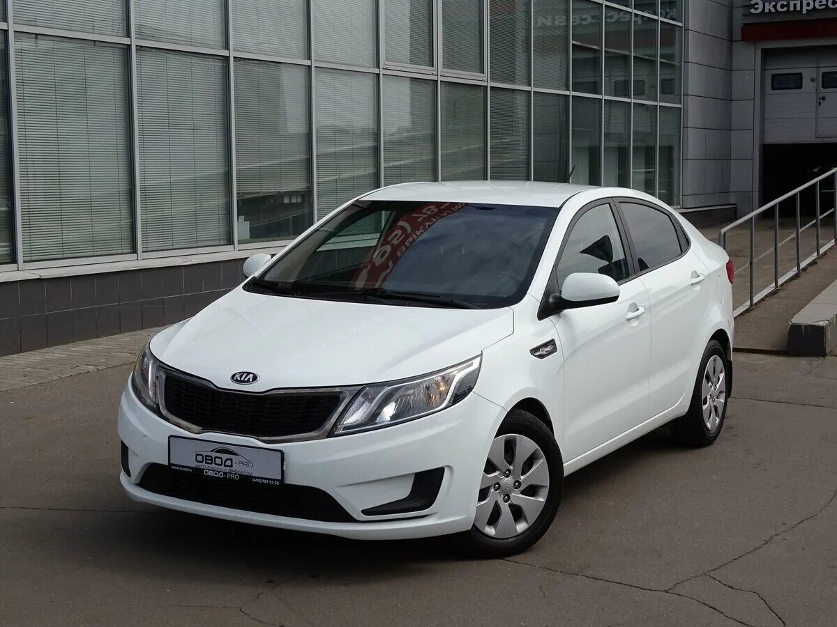 Киа рио новый купить фото Купить б/у Kia Rio III 1.4 AT (107 л.с.) бензин автомат в Москве: белый Киа Рио 
