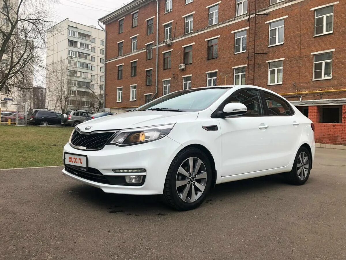 Киа рио премиум фото Купить б/у Kia Rio III Рестайлинг 1.6 AT (123 л.с.) бензин автомат в Москве: бел