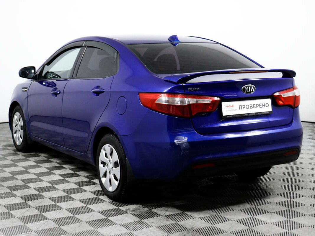 Киа рио синяя фото Купить б/у Kia Rio III 5-speed 1.6 MT (123 л.с.) бензин механика в Москве: синий