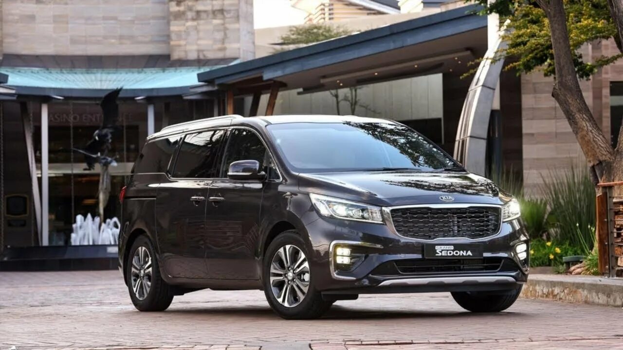 Киа седона фото 2022 Kia Sedona Puts a Stylish SUV Spin on the Minivan - YouTube