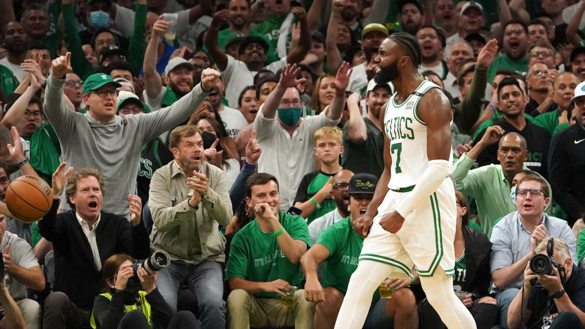 Киа селтикс фото Boston Celtics defeat Golden State Warriors 116-103 in Game 3 of the NBA Finals 