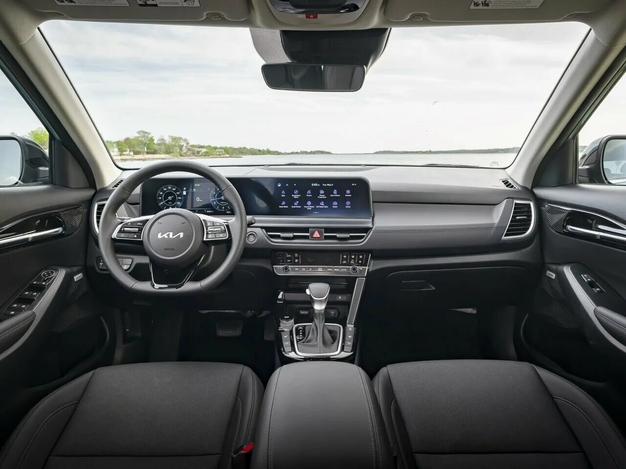 Киа селтос 2024 интерьер Сравнение Cadillac DeVille и Kia Seltos по характеристикам, стоимости покупки и 