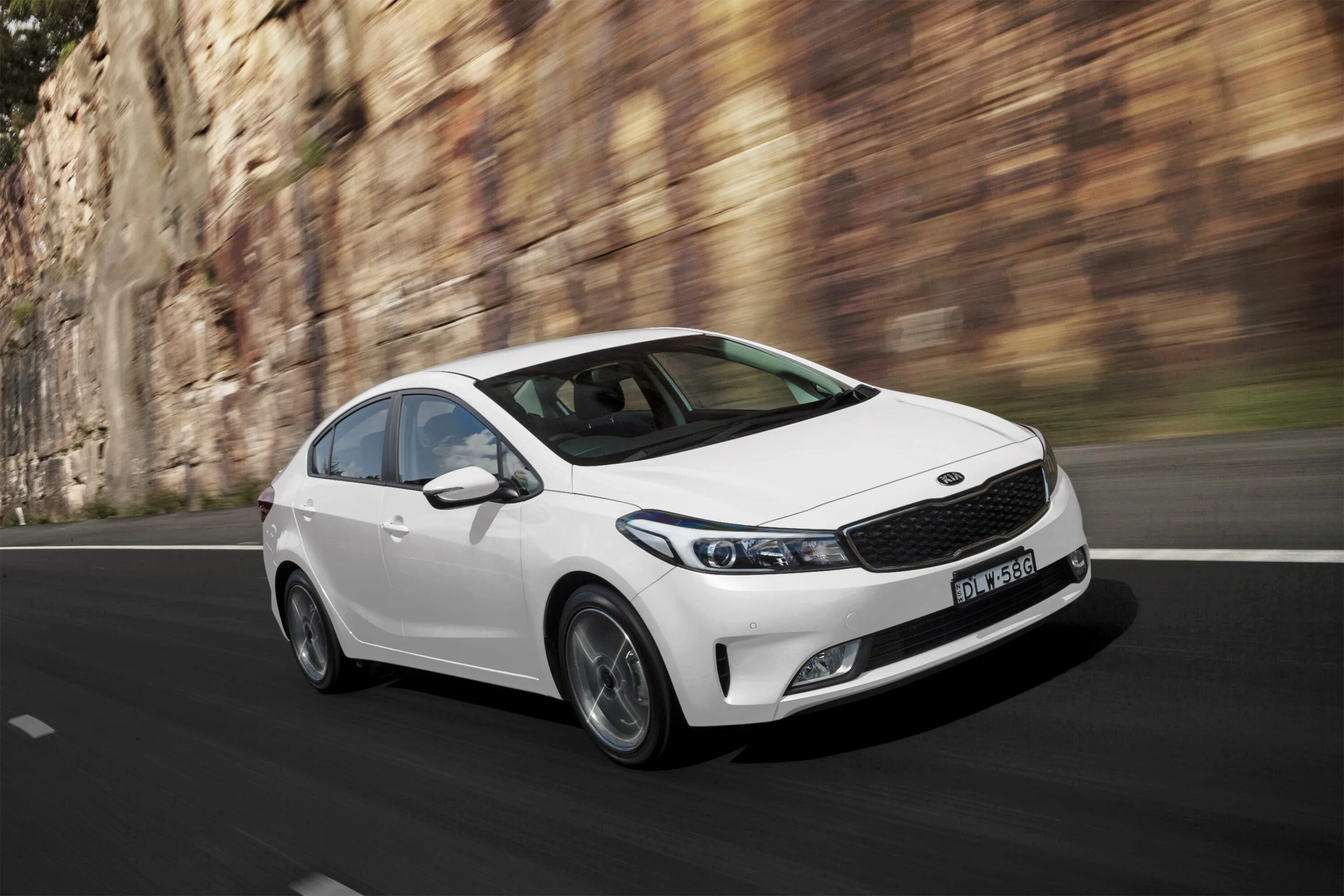 Киа серато фото Kia Cerato 3 поколение рестайлинг (2016 - 2020) Седан 2.0 AT (150 л.с.) - технич