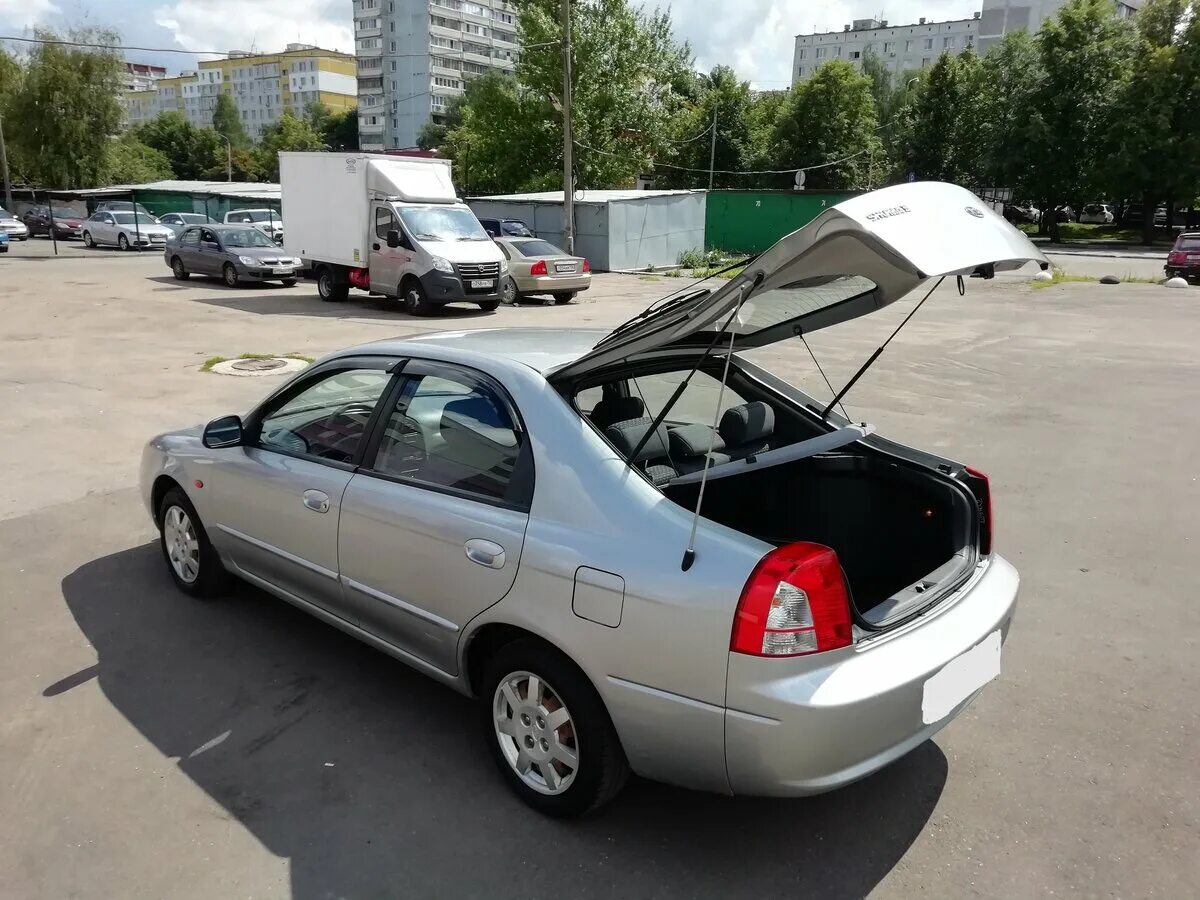 Киа шума 2 фото Купить б/у Kia Shuma II 1.6 AT (101 л.с.) бензин автомат в Москве: серый Киа Шум