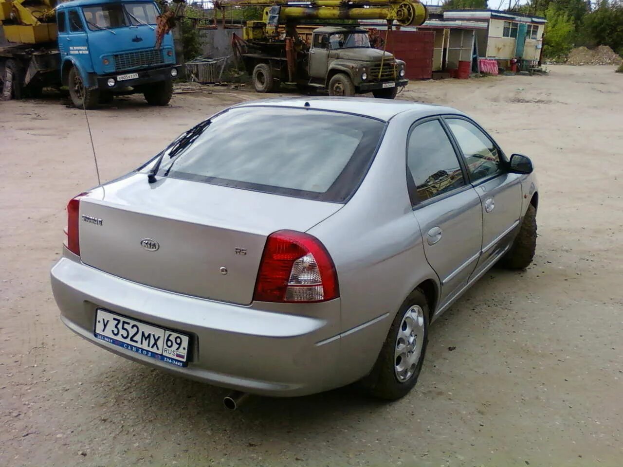 Киа шума фото 2004 Kia Shuma specs, Engine size 1.6l., Fuel type Gasoline, Drive wheels FF, Tr