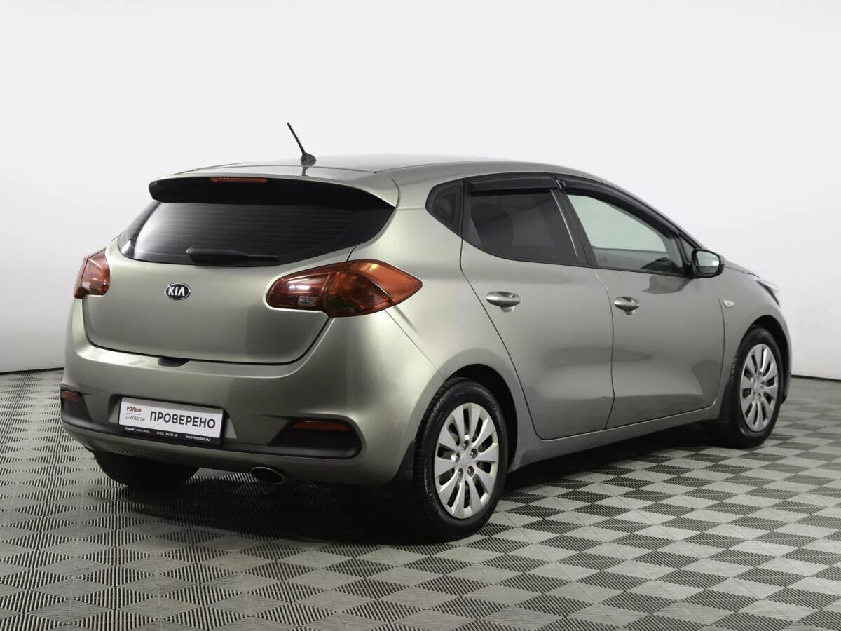 Киа сид 2 фото Купить б/у Kia Ceed II 1.6 AT (129 л.с.) бензин автомат в Москве: серебристый Ки