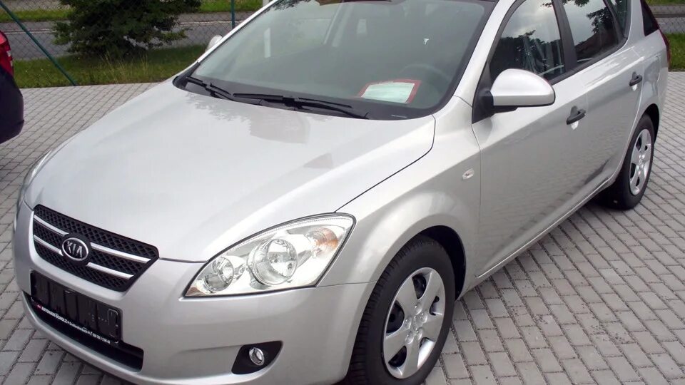 Киа сид 2008 фото KIA Ceed SW (1G) 1.6 бензиновый 2008 1.6 MT на DRIVE2