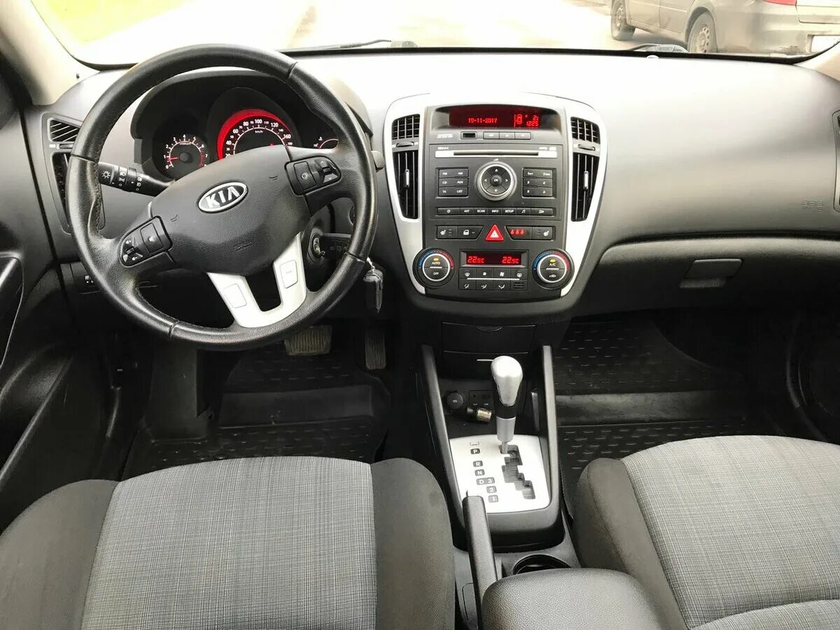 Киа сид 2011 года фото Kia ceed 2011 салон - BestChehol.ru