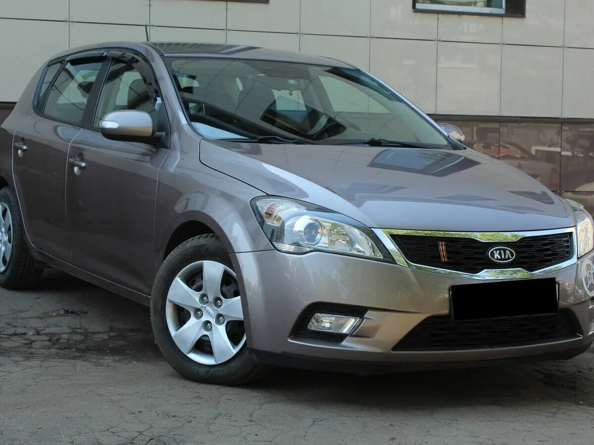 Киа сид 2011 года фото Купить б/у Kia Ceed I 2.0 MT (143 л.с.) бензин механика в Москве: бежевый Киа Си