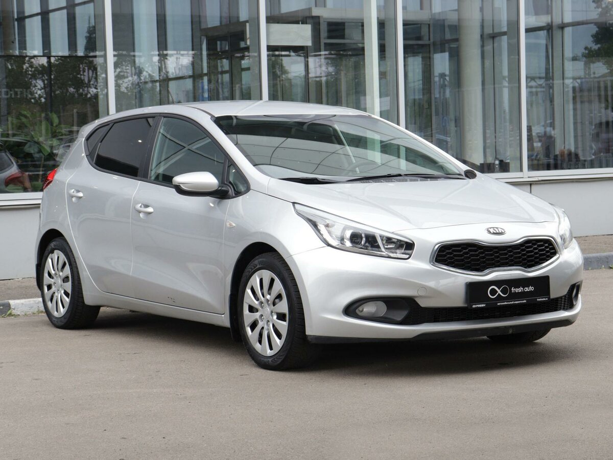 Киа сид 2013 год фото Купить б/у Kia Ceed II 1.6 MT (129 л.с.) бензин механика в Воронеже: серебристый