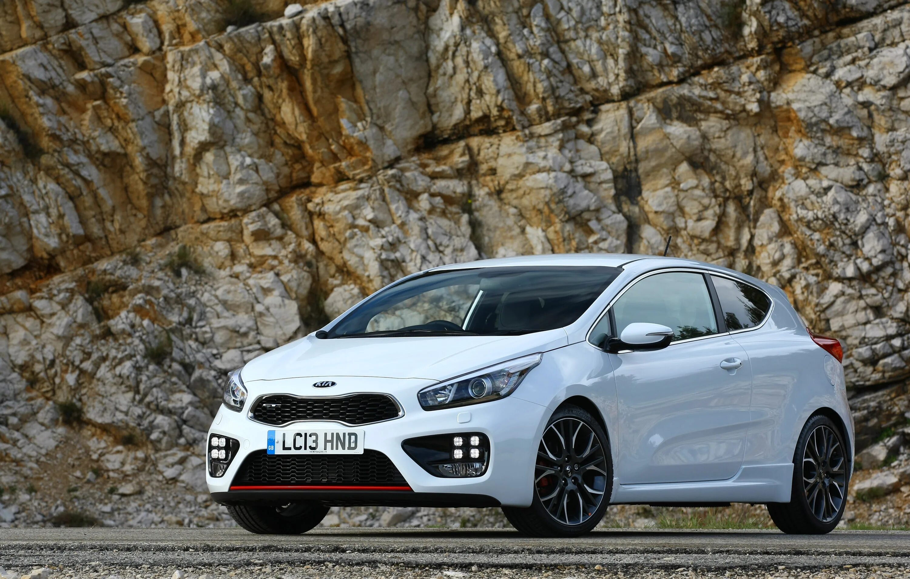 Киа сид 2014 фото Kia Pro ceed GT UK (2013) - pictures & information