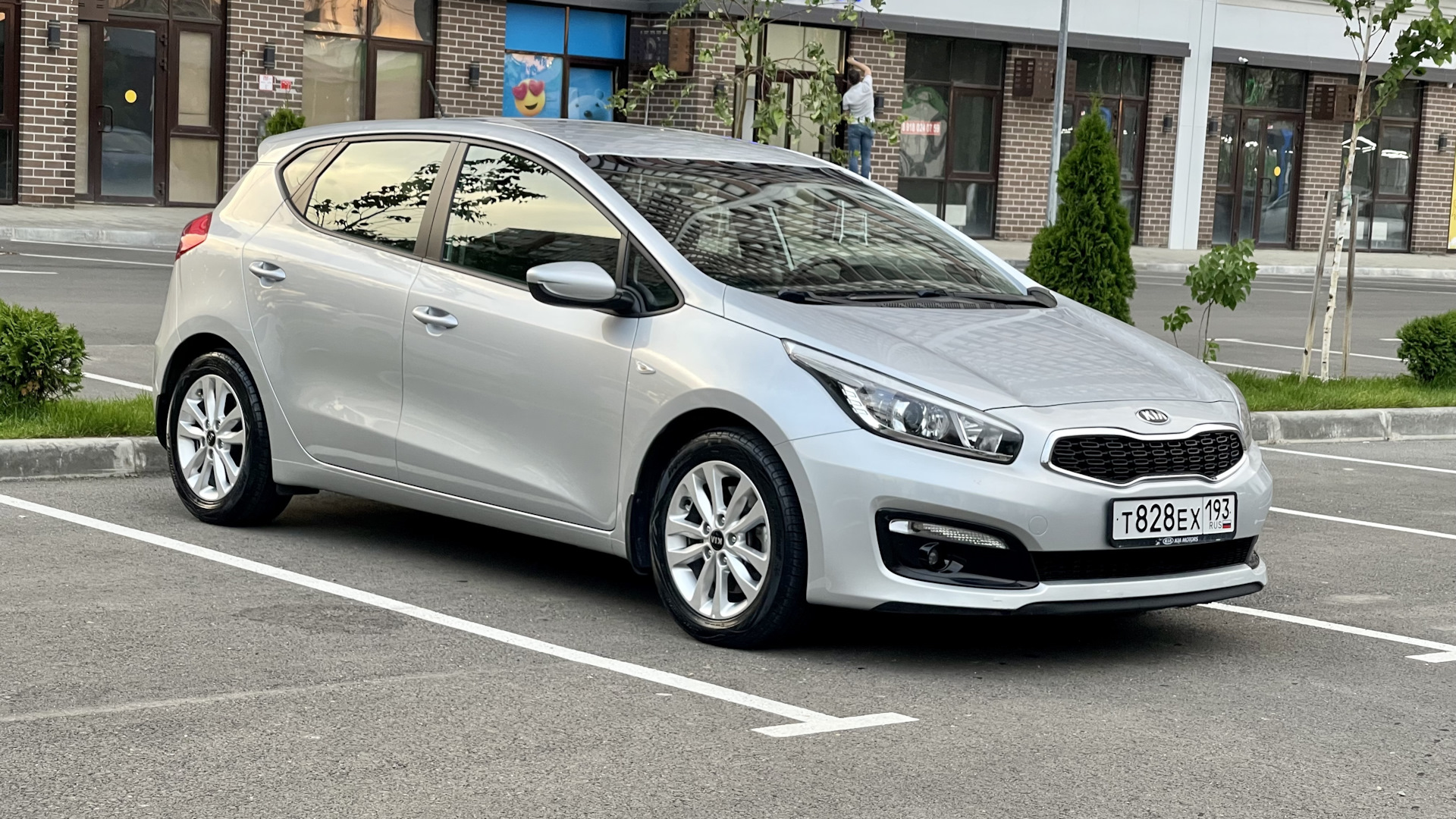 Киа сид 2015 фото KIA Ceed (2G) 1.6 бензиновый 2015 Luxe на DRIVE2