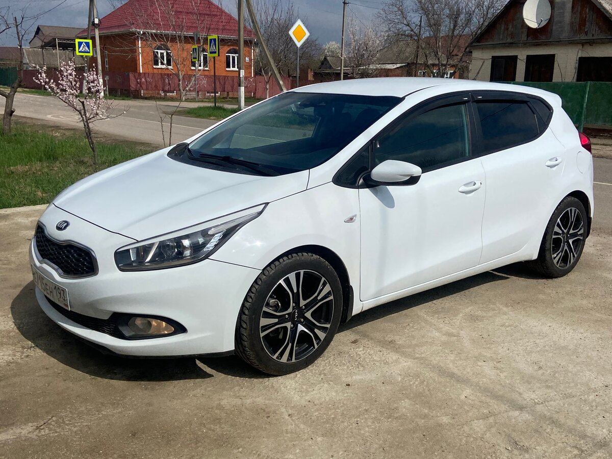 Киа сид белая фото Купить б/у Kia Ceed II 1.6 AT (129 л.с.) бензин автомат в Краснодаре: белый Киа 