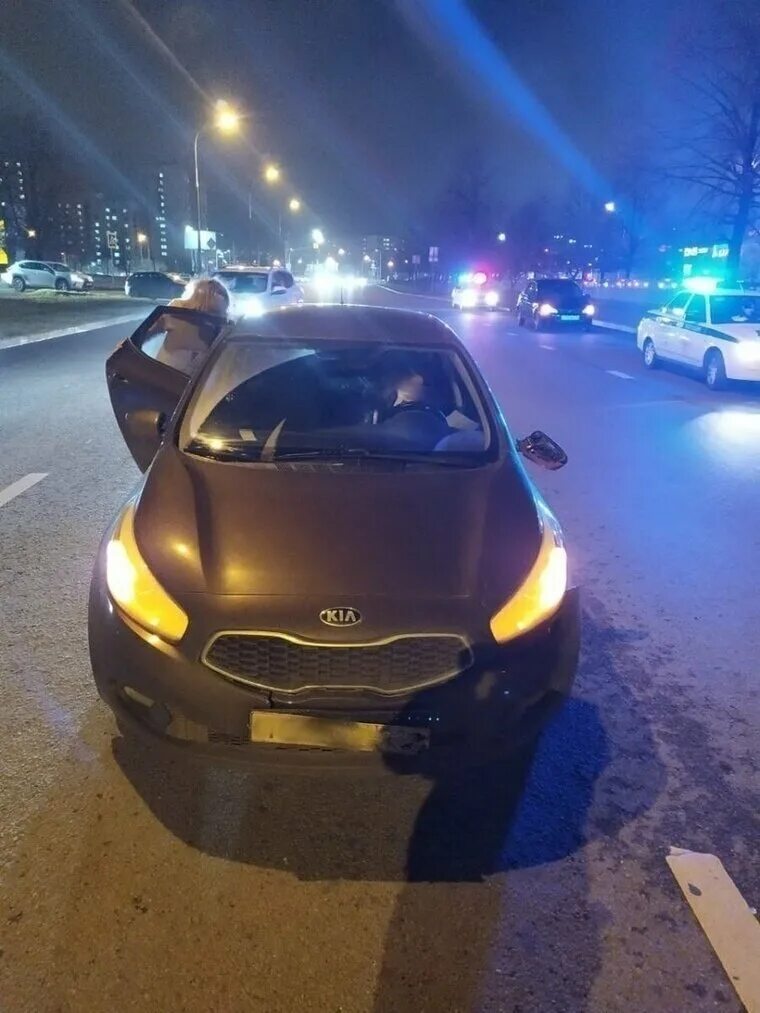 Киа сид дтп фото Окушка после столкновения с КИА СИД врезалась в дерево