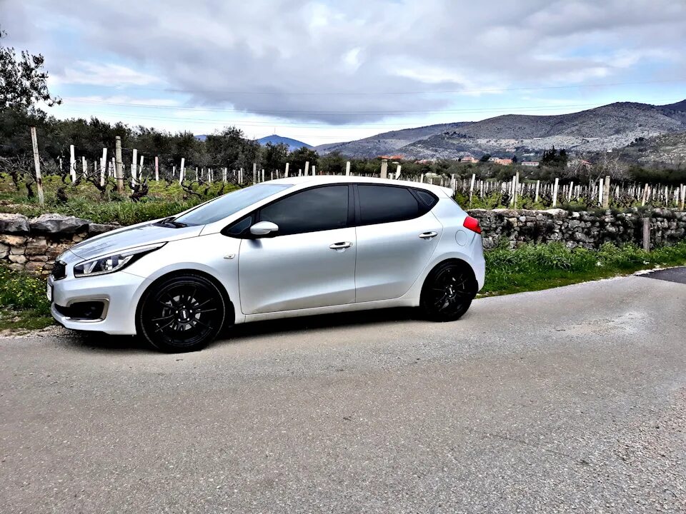 Киа сид jd фото No more chrome/windows tinted - KIA Ceed (2G), 1,6 л, 2017 года стайлинг DRIVE2