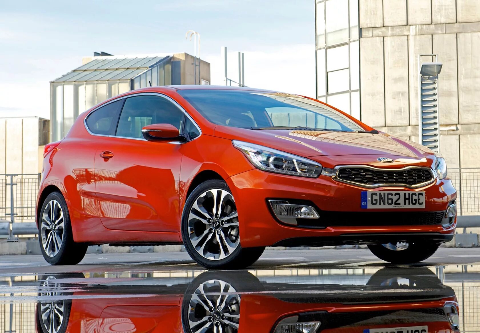 Киа сид седан фото Used Kia ProCeed Hatchback (2013 - 2019) Review Parkers