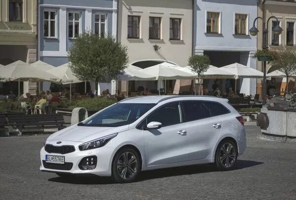 Киа сид св фото KIA Ceed - яркий представитель гольф-класса, разработанный известным корейским а