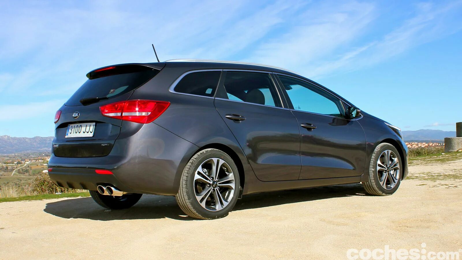 Киа сид sw фото Kia cee`d SW 2016 GT Line, prueba contacto