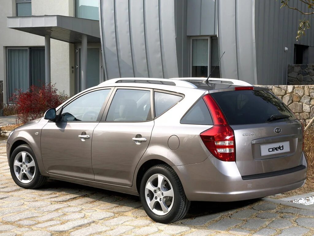 Киа сид sw фото Kia Ceed 2010 г. универсал фонари дорестайл и рейстайл взаимозаменяемы - centerk