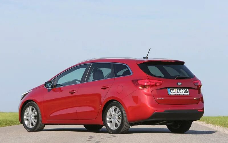 Киа сид sw фото Фото Kia Ceed Sporty Wagon (2012-2015). Фотография #132