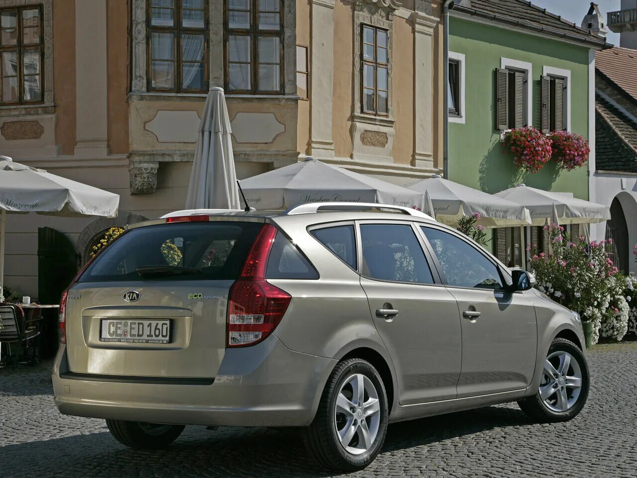 Киа сид универсал 2010 фото Kia Ceed 1 поколение рестайлинг, универсал 5-дверный - технические характеристик