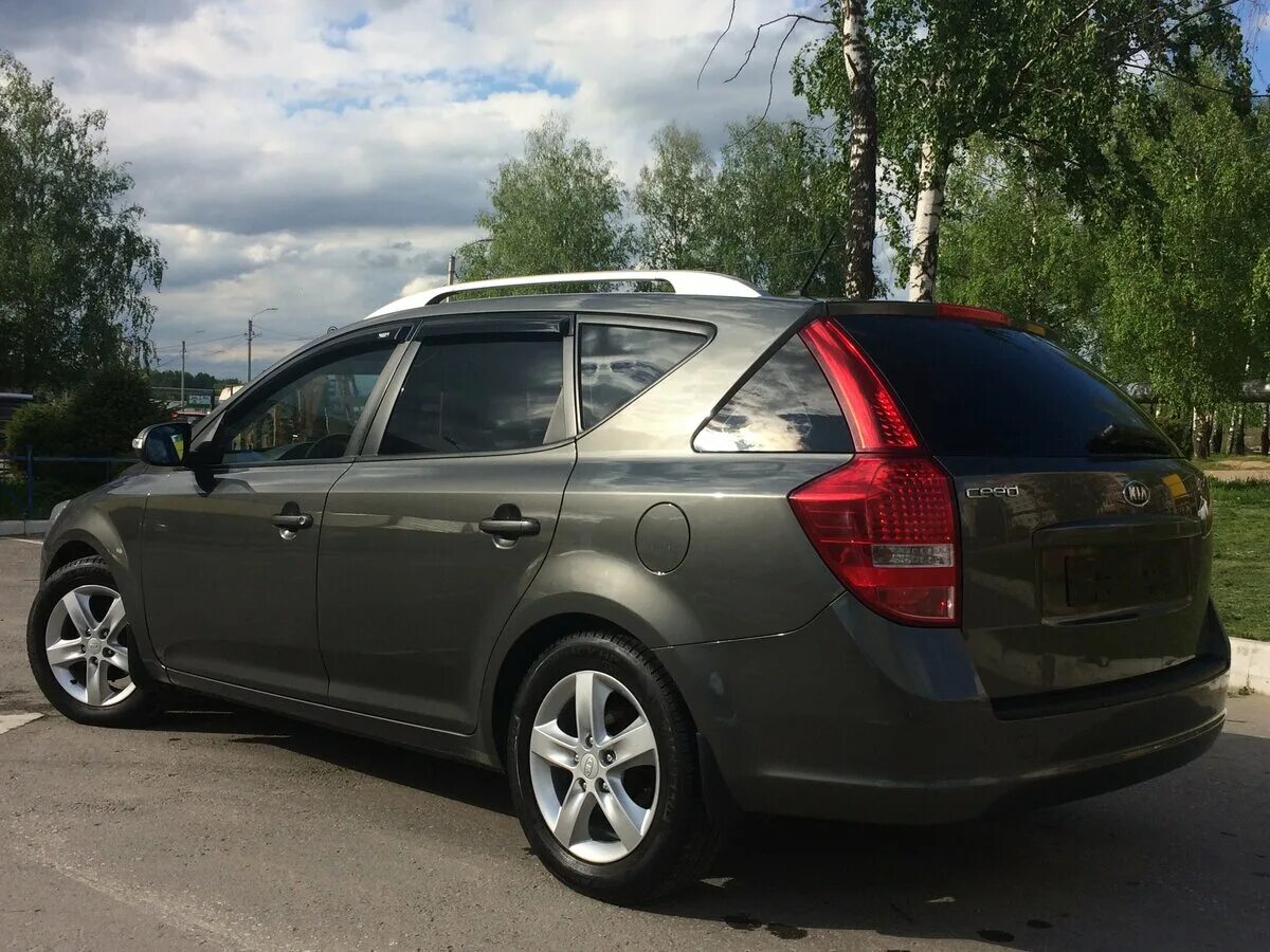 Киа сид универсал 2010 фото Купить б/у Kia Ceed I Рестайлинг 1.6 AT (122 л.с.) бензин автомат в Коврове: кор