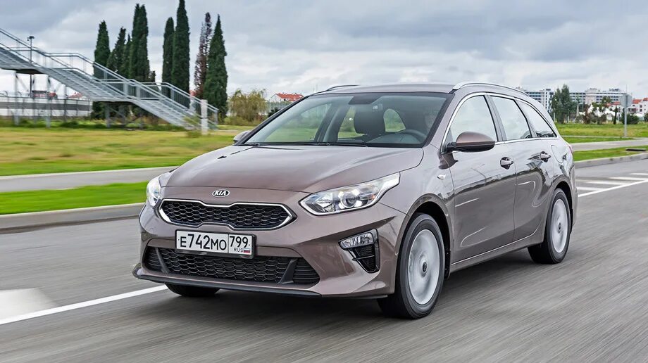 Киа сид универсал 2019 фото Цены на универсал Kia Ceed SW оказались гуманными - ДРАЙВ