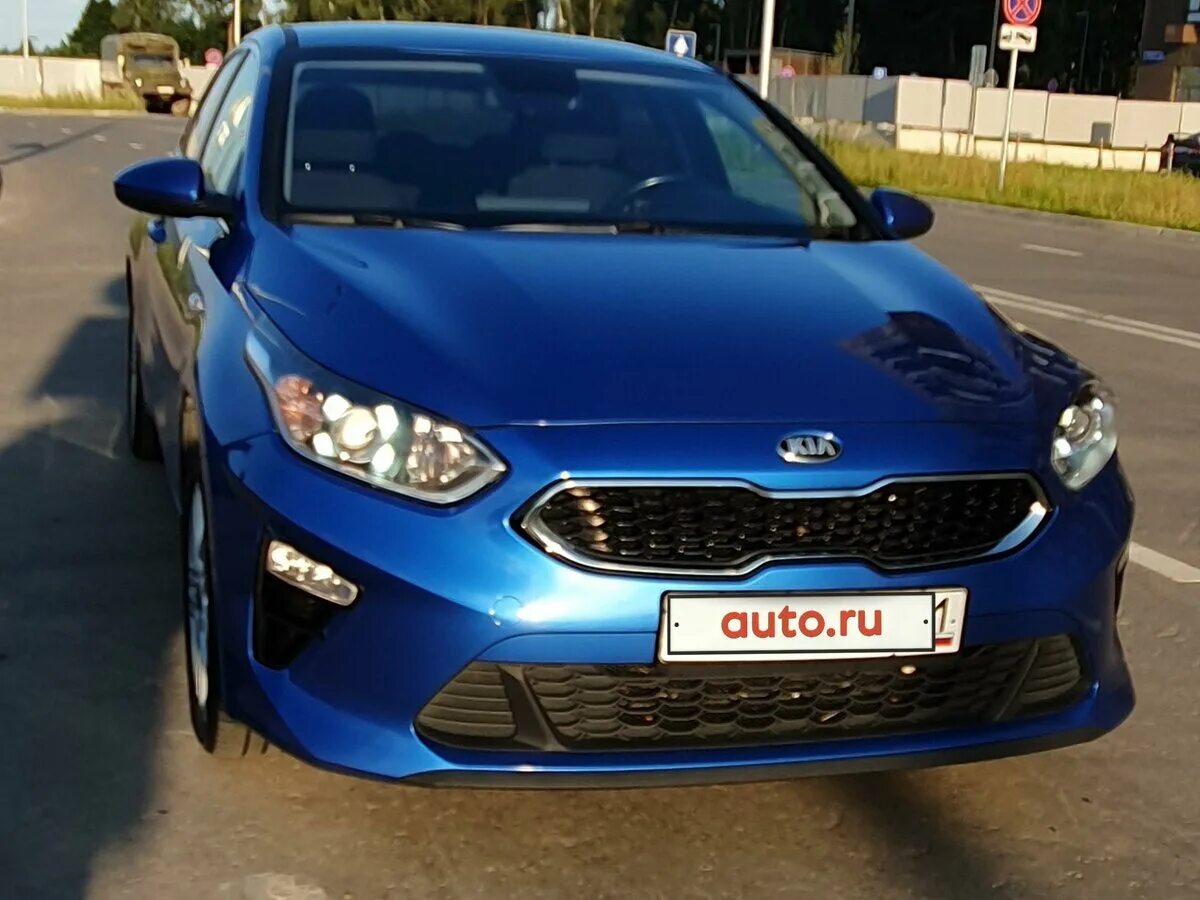 Киа синего цвета фото Купить б/у Kia Ceed III 1.6 AT (128 л.с.) бензин автомат в Москве: синий Киа Сид