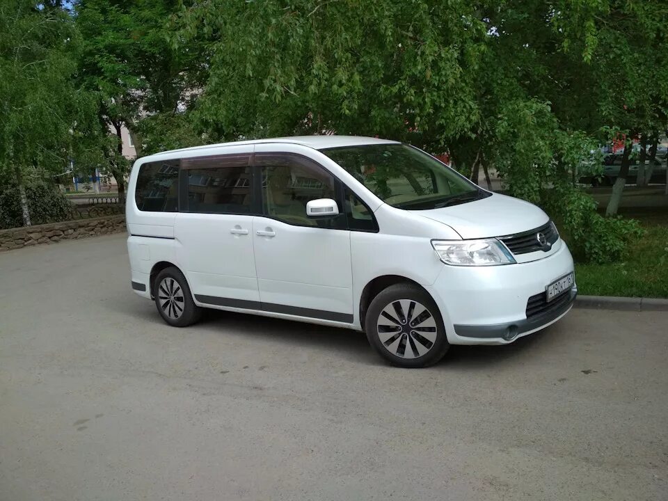 Киа сирена фото Диски Реплика Киа на Серену? Легко! Ну, почти легко. - Nissan Serena Mk III (C25