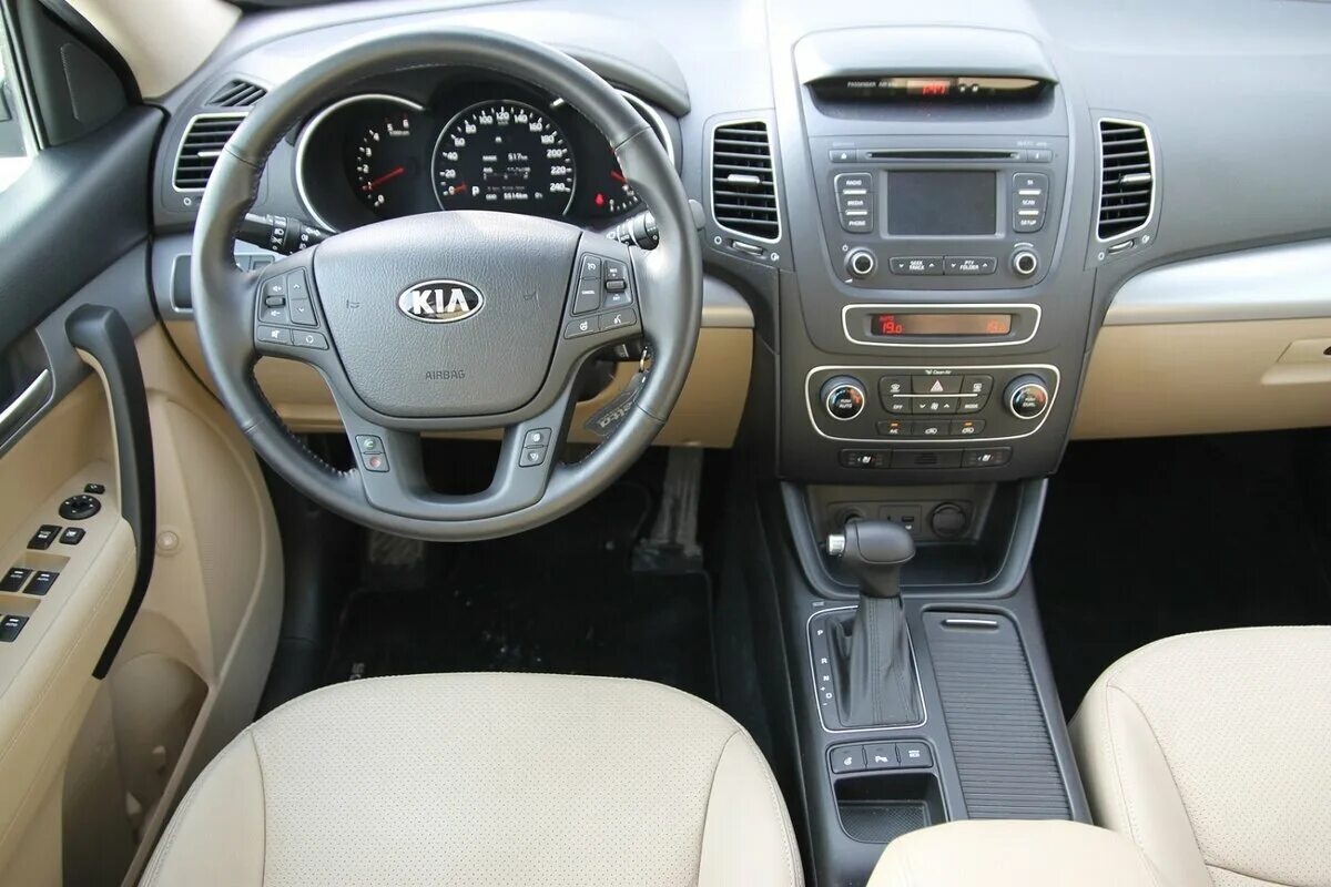 Киа соренто 2 фото салона Kia sorento комплектации как отличить - фото - АвтоМастер Инфо