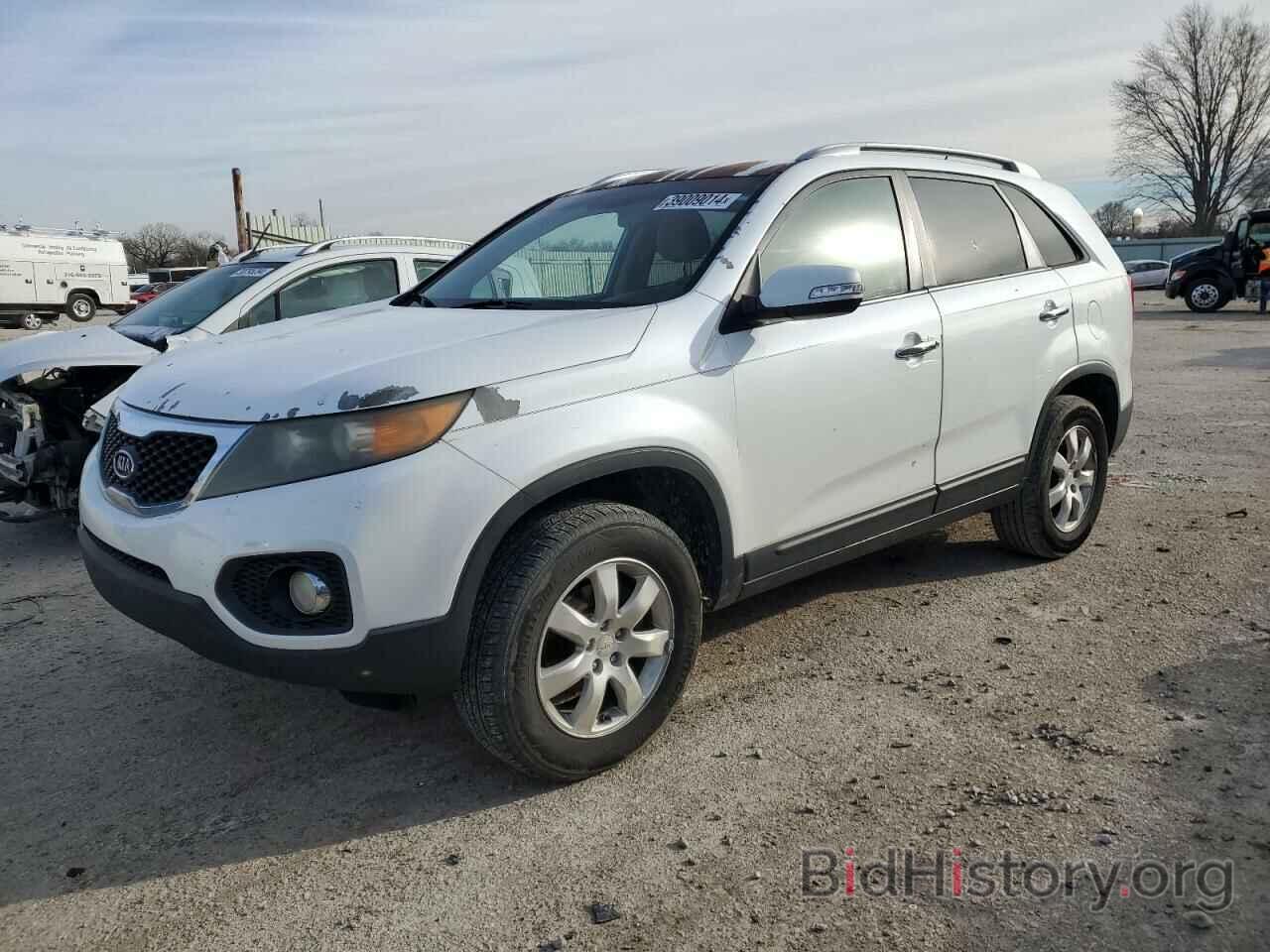 Киа соренто 2011 фото Информация о 5XYKT4A14BG019498 KIA SORENTO 2011 WHITE GAS