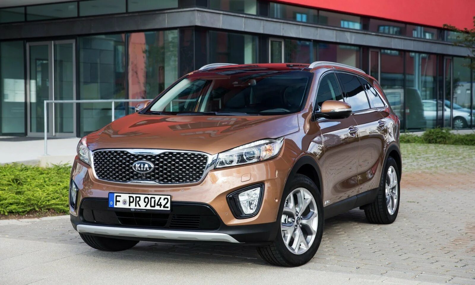 Киа соренто 2015 года фото 2016 Kia Sorento Paris Preview Shows Deeply Sexy New Design, With Elements of K9