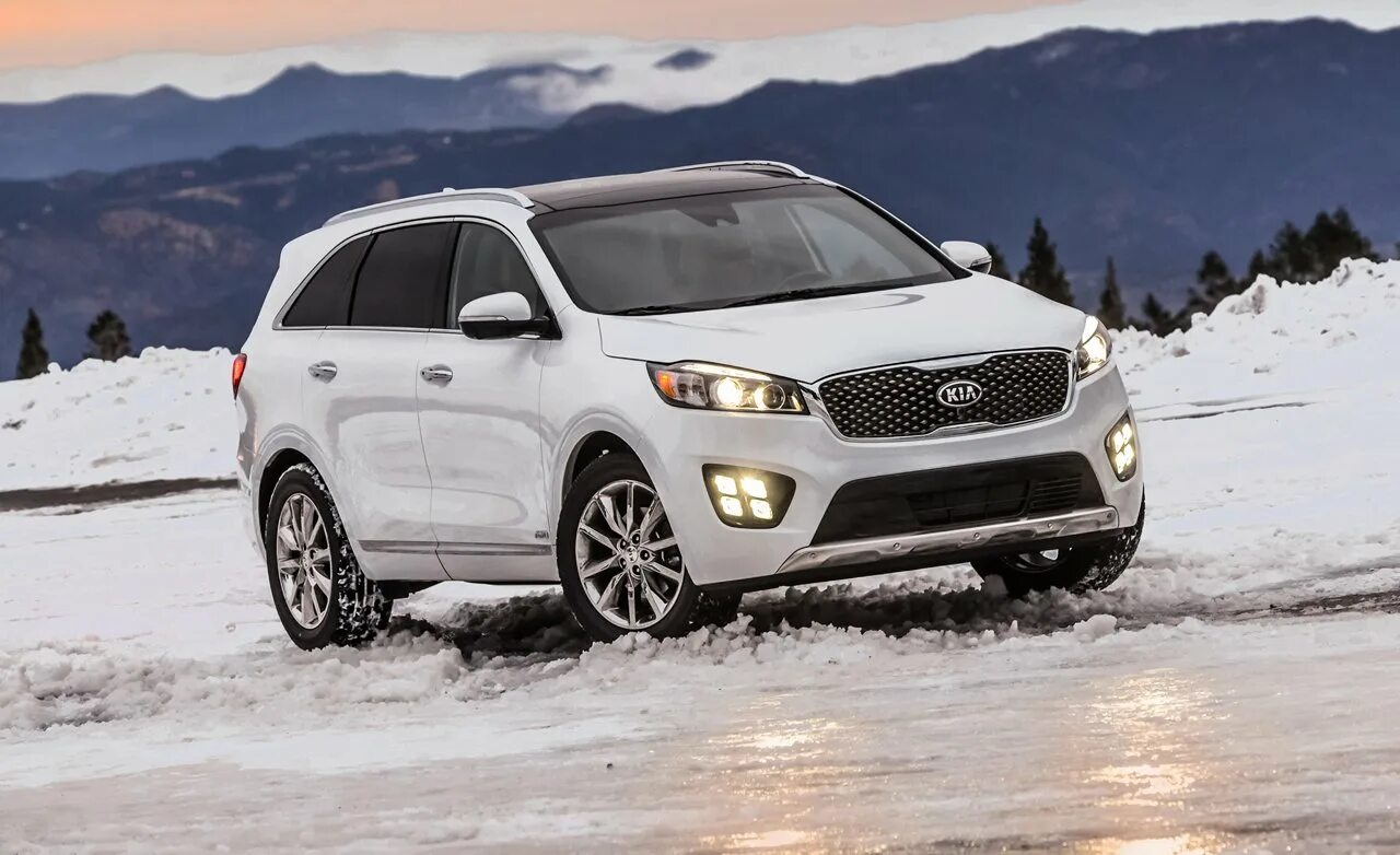 Киа соренто 2015 года фото Kia Sorento разбили на "пятерку" от NHTSA
