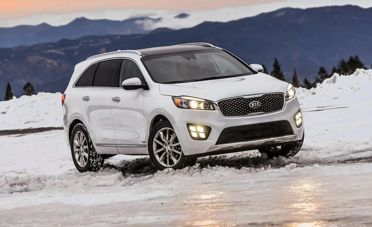 Киа соренто 2016 год фото Kia Sorento разбили на "пятерку" от NHTSA