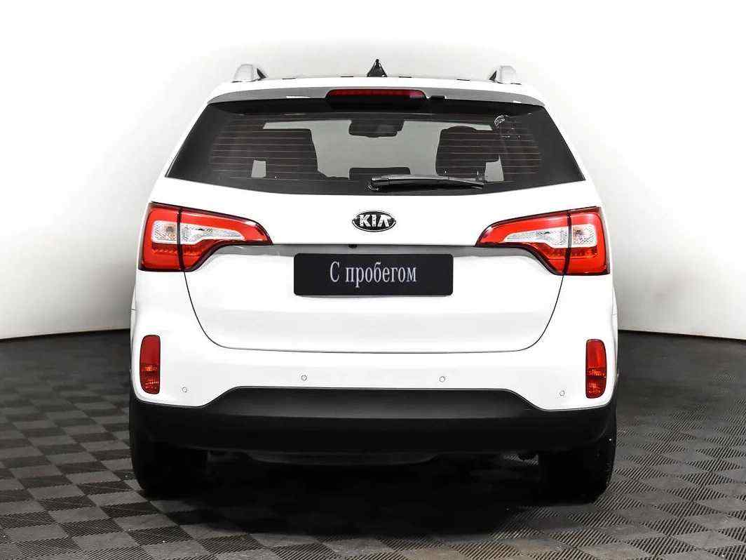 Киа соренто фото сзади KIA Sorento Белый 2013 с пробегом 74 826 км. в автоцентре Крост в Ростове-на-Дон