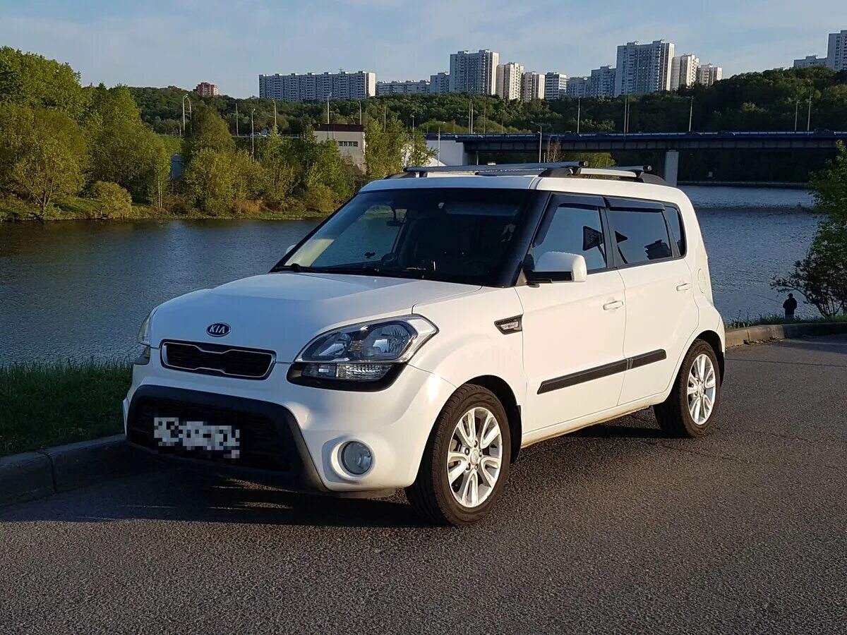 Киа соул 1 фото Купить б/у Kia Soul I Рестайлинг 1.6 AT (129 л.с.) бензин автомат в Москве: белы